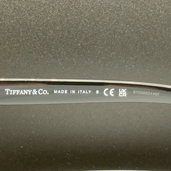 Tiffany & Co TF 4201 8001/S4 Black Round Sunglasses Grey Lens 50 24 140 SCRATCH - Picture 11 of 16